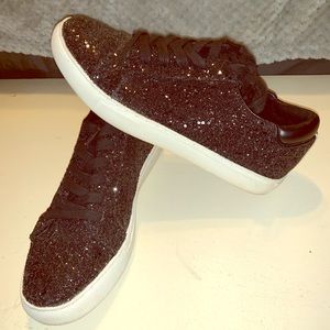 Kenneth Cole Size 6-1/2 Black Sparkle Sneaker